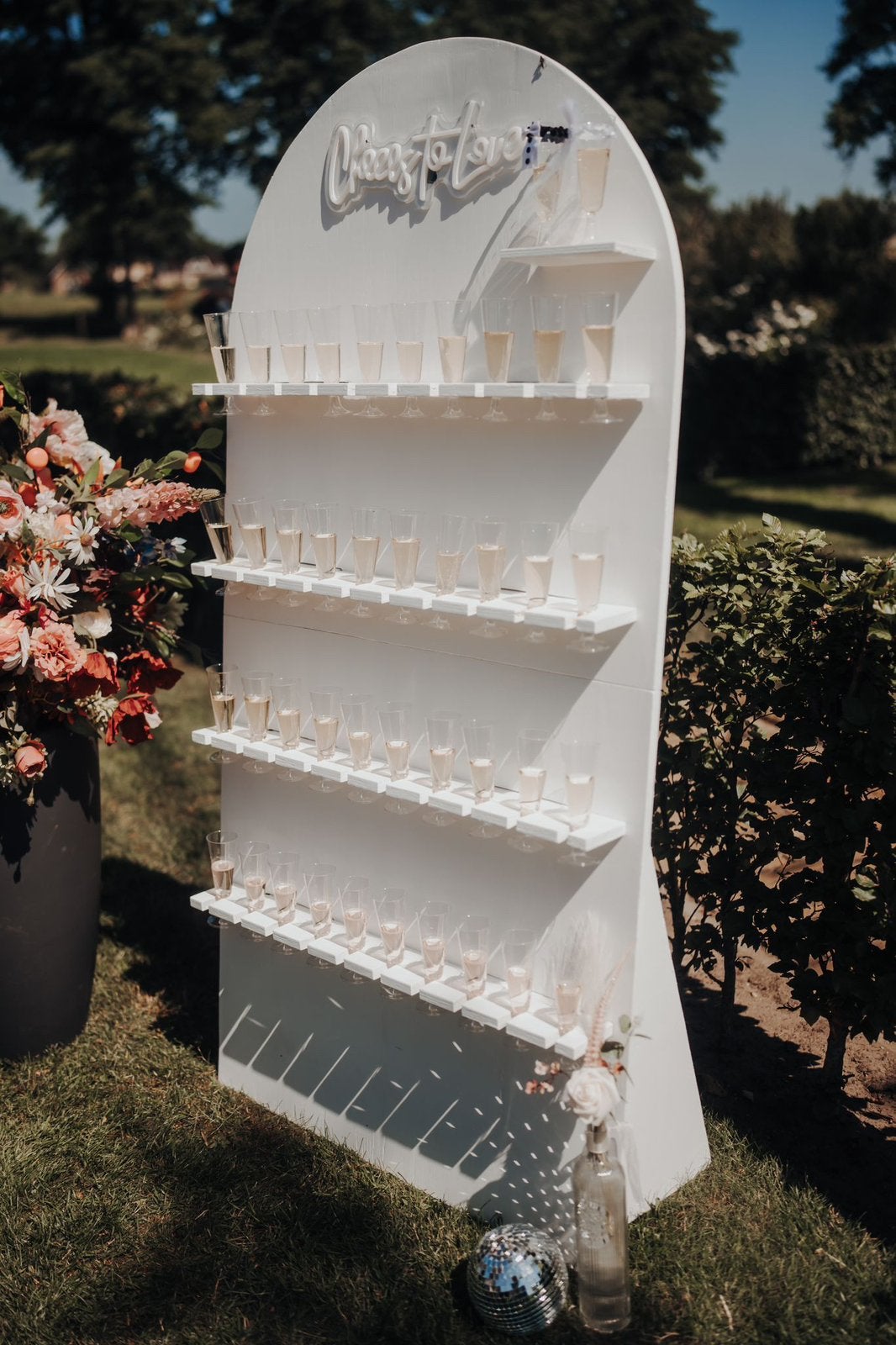 Champagne muur 'Cheers to Love' voor bruiloften/feesten, Ophalen, Hout, Zo goed als nieuw, Modern