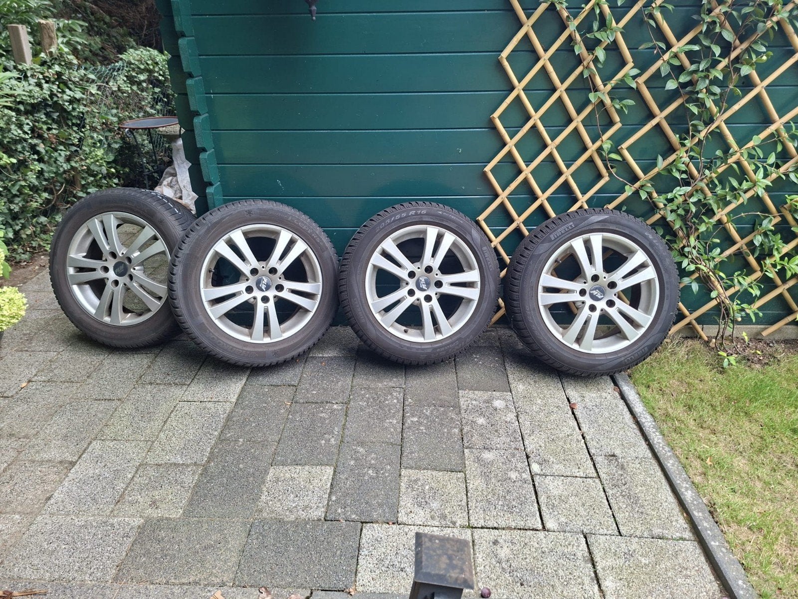 Winterbanden 205/55 R16 en aluminium velgen x 4, Auto-onderdelen, Ophalen, Gebruikt, 16 inch, Personenwagen