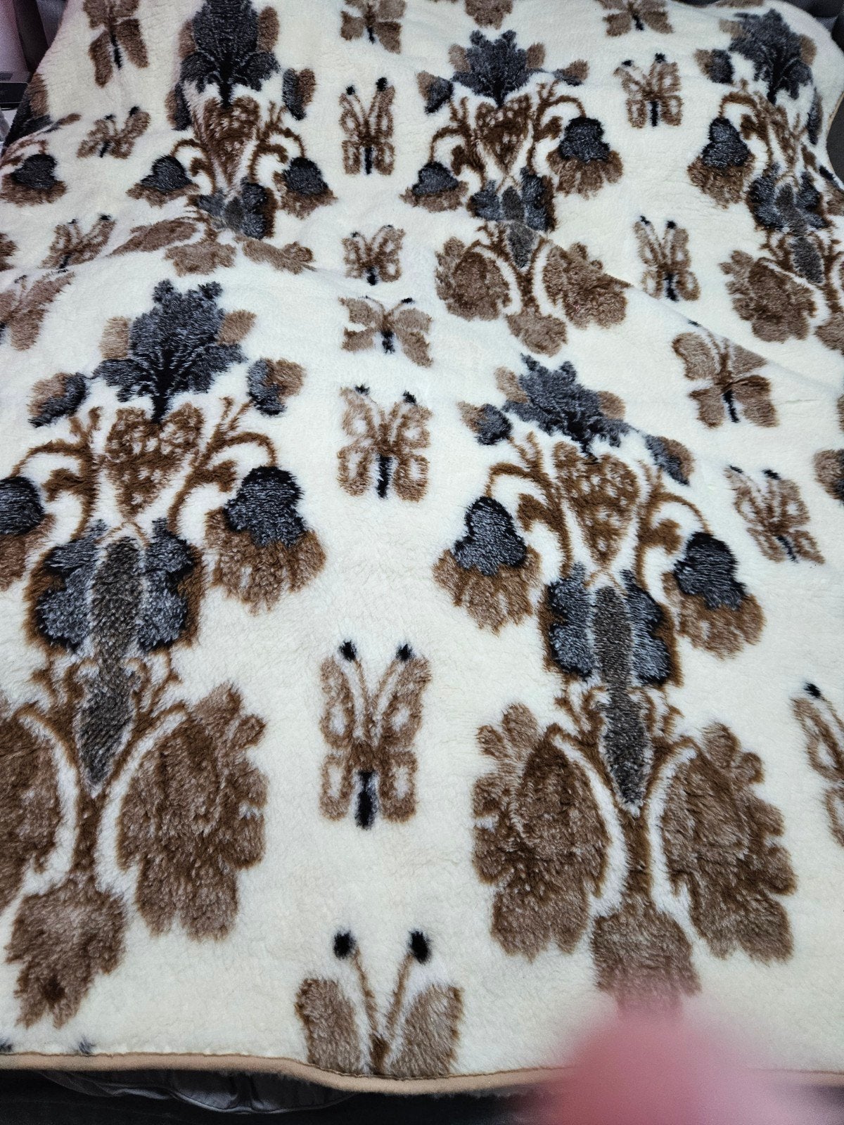 Natuurhaar Producten Lamswollen Deken - Vlinderpatroon, Bruin, Natuurlijk, Klassiek, Vlinderpatroon, 200 cm of meer, Ophalen of Verzenden