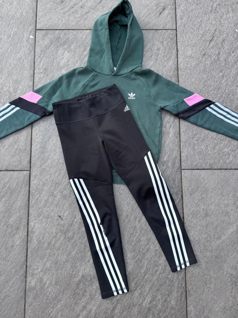 Adidas set maat 140, Ophalen of Verzenden, Zo goed als nieuw, Jongen of Meisje