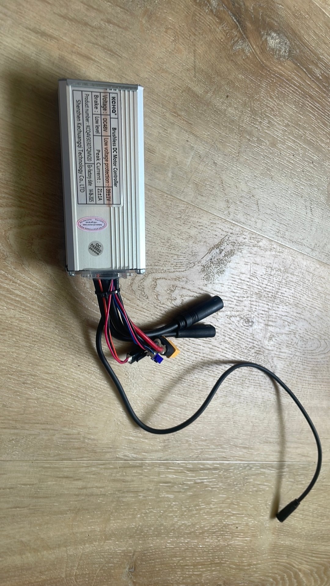 V20 controller(rode moterkabel), Ophalen of Verzenden, Zo goed als nieuw