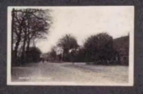 Weerdinge Fotokaart Boerderijen Straatbeeld., Ophalen of Verzenden, 1920 tot 1940, Ongelopen, Drenthe