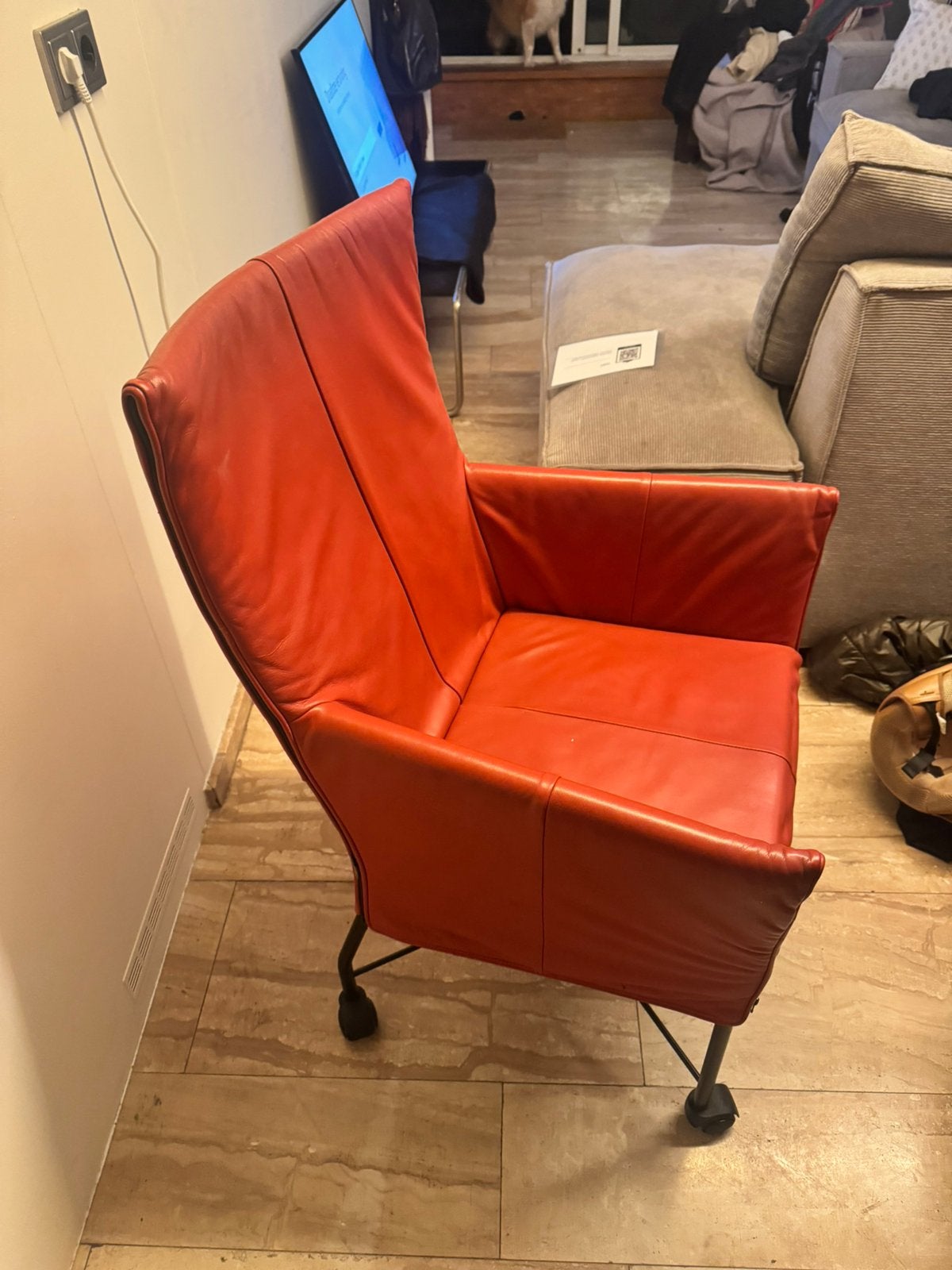 8 Montis Chaplin eetkamerstoelen – rood leer, op wielen, Ophalen, Minder dan 75 cm, Leer, Zo goed als nieuw