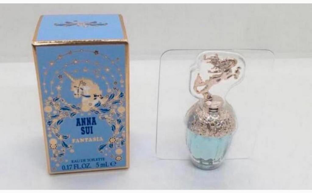 Miniatuur Fantasia Anna Sui 5 ml eau de toilette, Ophalen of Verzenden, Nieuw, Miniatuur, Gevuld