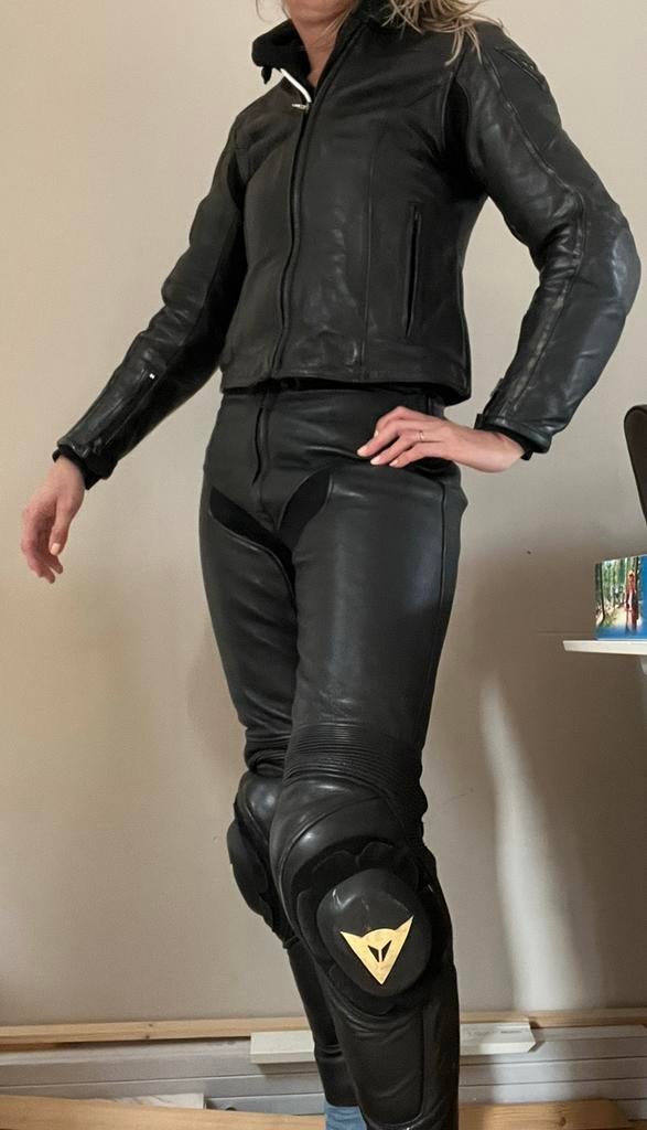 Dainese - tweedelig pak - leer - maat 38 / 40, Motoren, Kleding | Motorkleding, Ophalen, Tweedehands, Combipak