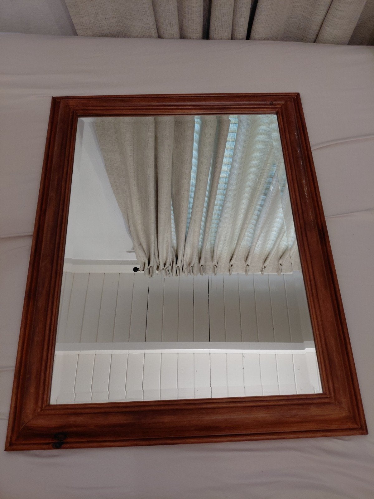 Houten spiegel met klassieke lijst, Huis en Inrichting, Woonaccessoires | Spiegels, Ophalen, Gebruikt, Minder dan 100 cm, Rechthoekig