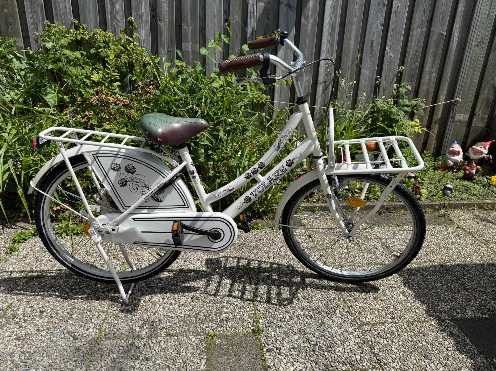 Leuke witte meisjesfiets / transportfiets / omafiets 24 inch, Fietsen en Brommers, Fietsen | Meisjes, Ophalen, Terugtraprem, 24 inch