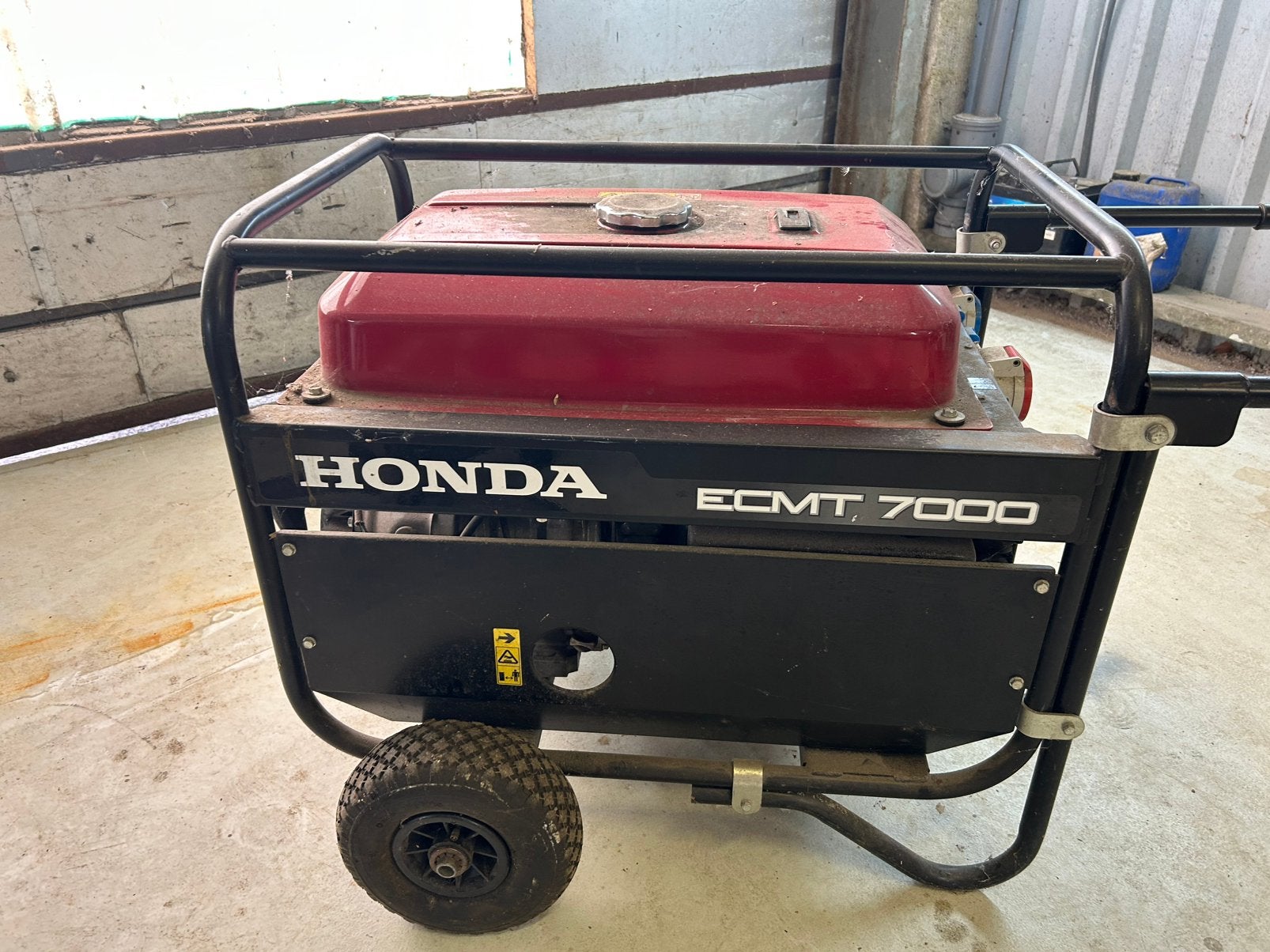 Honda ECMT 7000 aggregaat, Ophalen, Zo goed als nieuw, Minder dan 5 kVA, Benzine