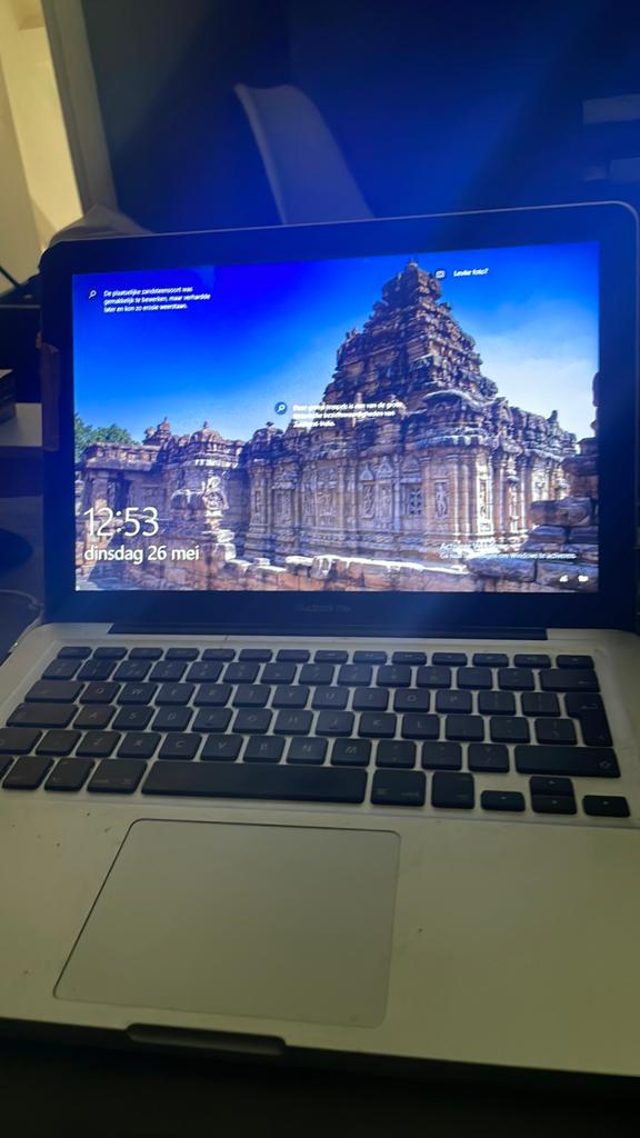 Macbook pro 2011 met windows 10 software, MacBook Pro, 2 tot 3 Ghz, 13 inch, Ophalen of Verzenden