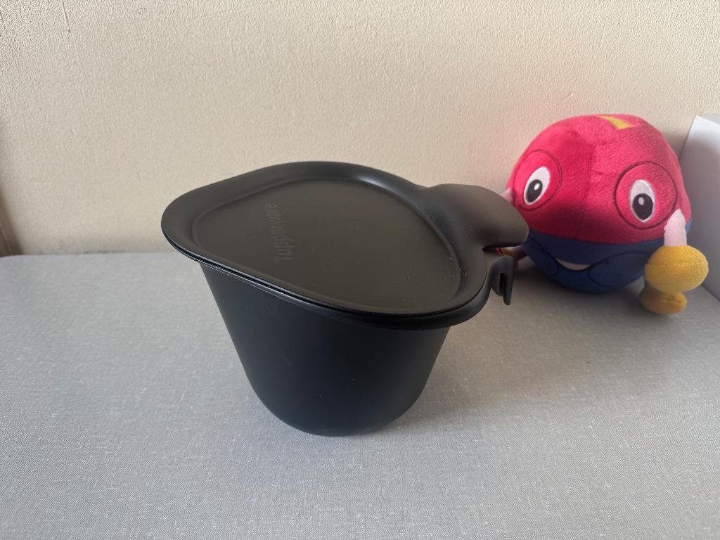 TUPPERWARE afvalbak groenbak multi driehoek NIEUW - ZWART, Ophalen of Verzenden, Nieuw, Bak of Kom
