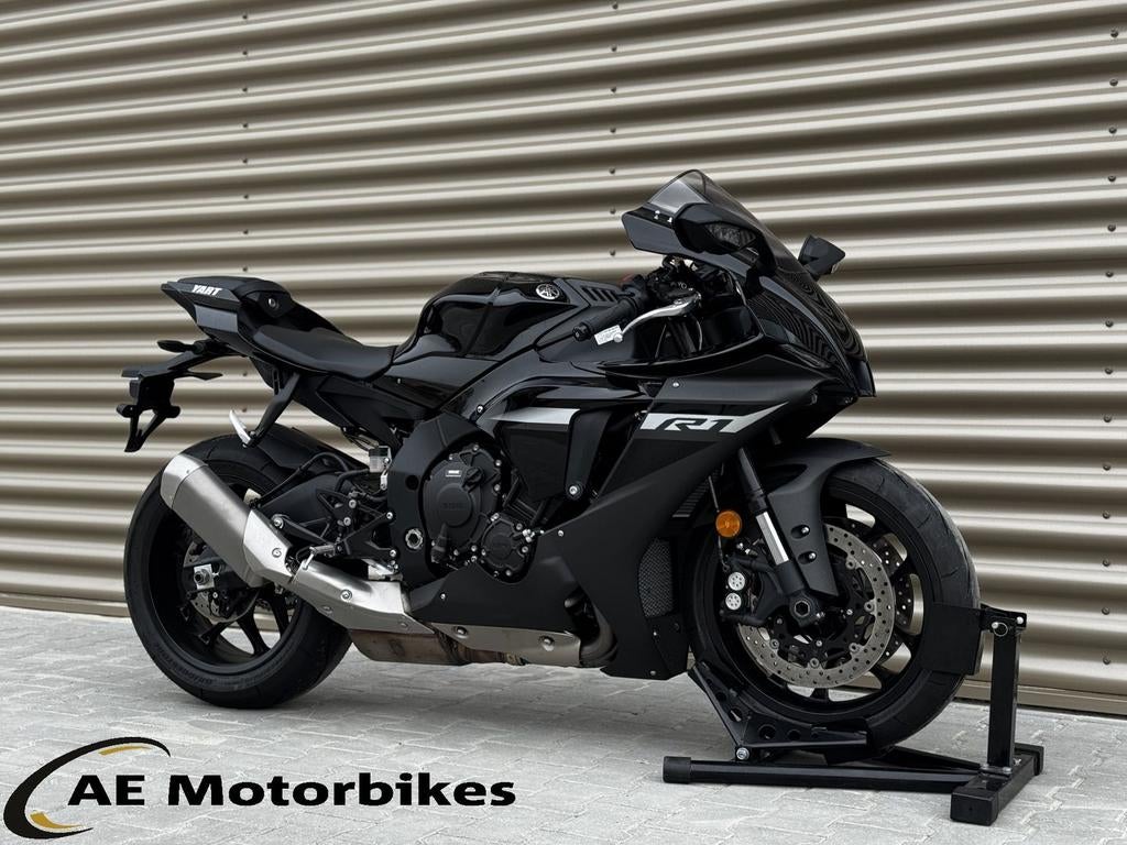 YAMAHA Yzf R1 (2024), 4 cilinders, Motorrijbewijs A, Bedrijf, Onbekend
