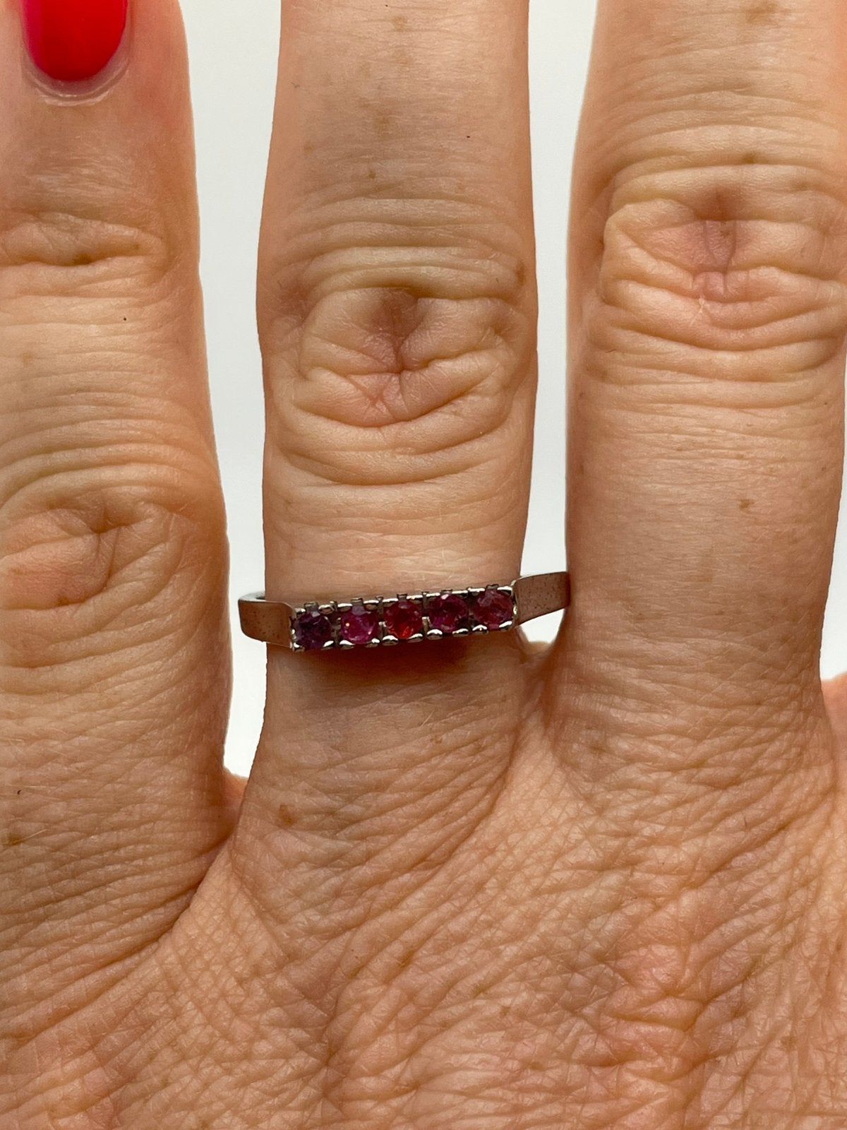 E774 Prachtige zilveren rijring roze saffier (verstelbaar), Ophalen of Verzenden, Zilver, Ring, Met edelsteen