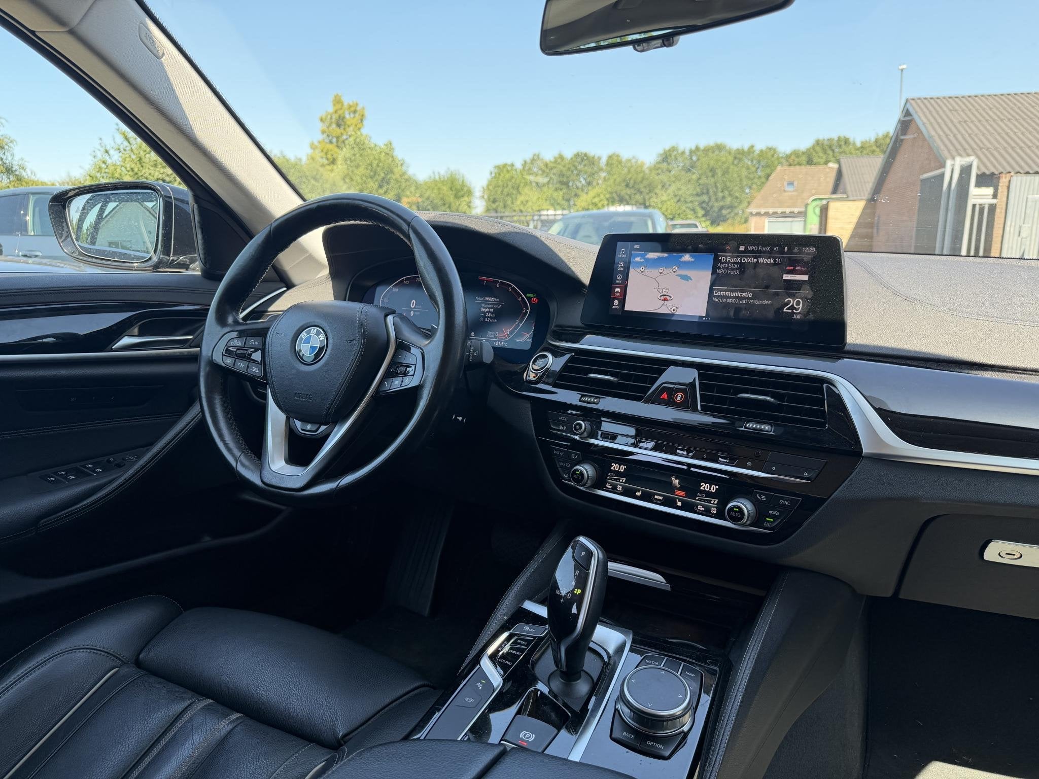 BMW 5-serie Touring 540i xDrive High Executive Edition | Pan, Automaat, Gebruikt, Automatische klimaatregeling, Vierwielaandrijving