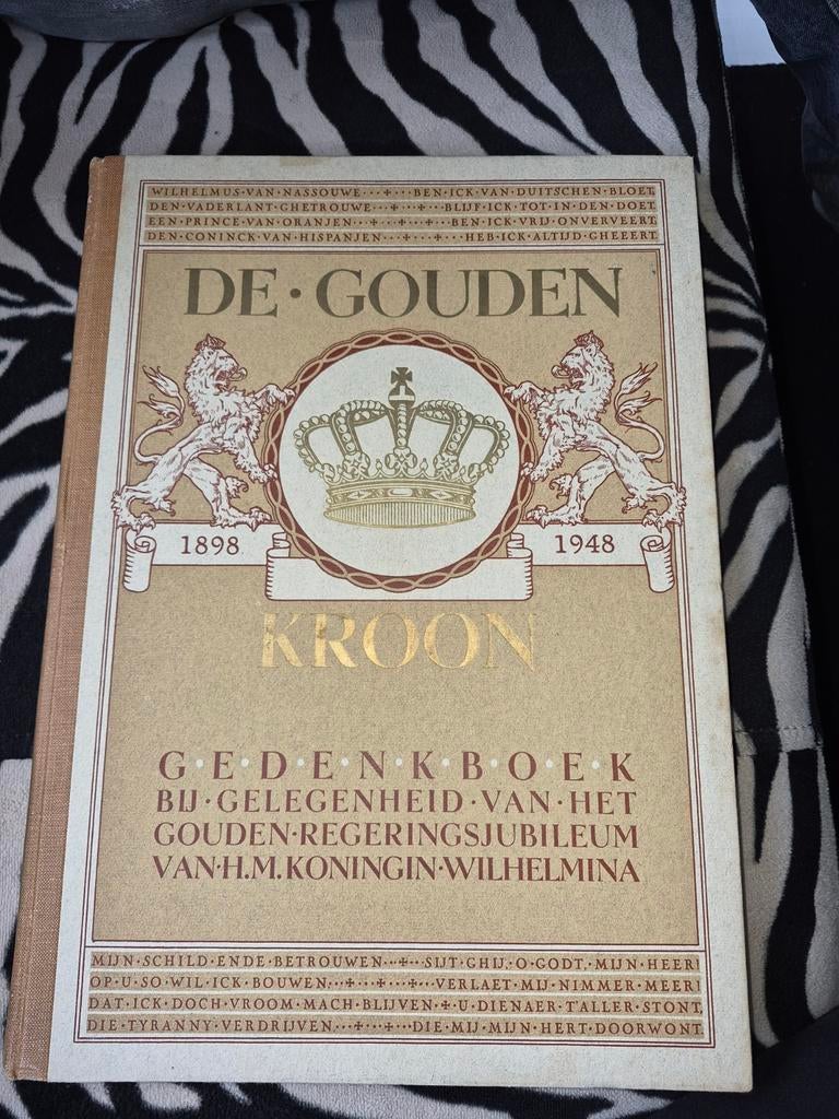 Boek de gouden kroon, Ophalen
