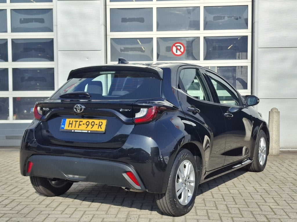 Toyota Yaris 1.5 Hybrid 115 Active | Android Auto/Apple Carp, Gebruikt, 450 kg, Zwart, Bedrijf