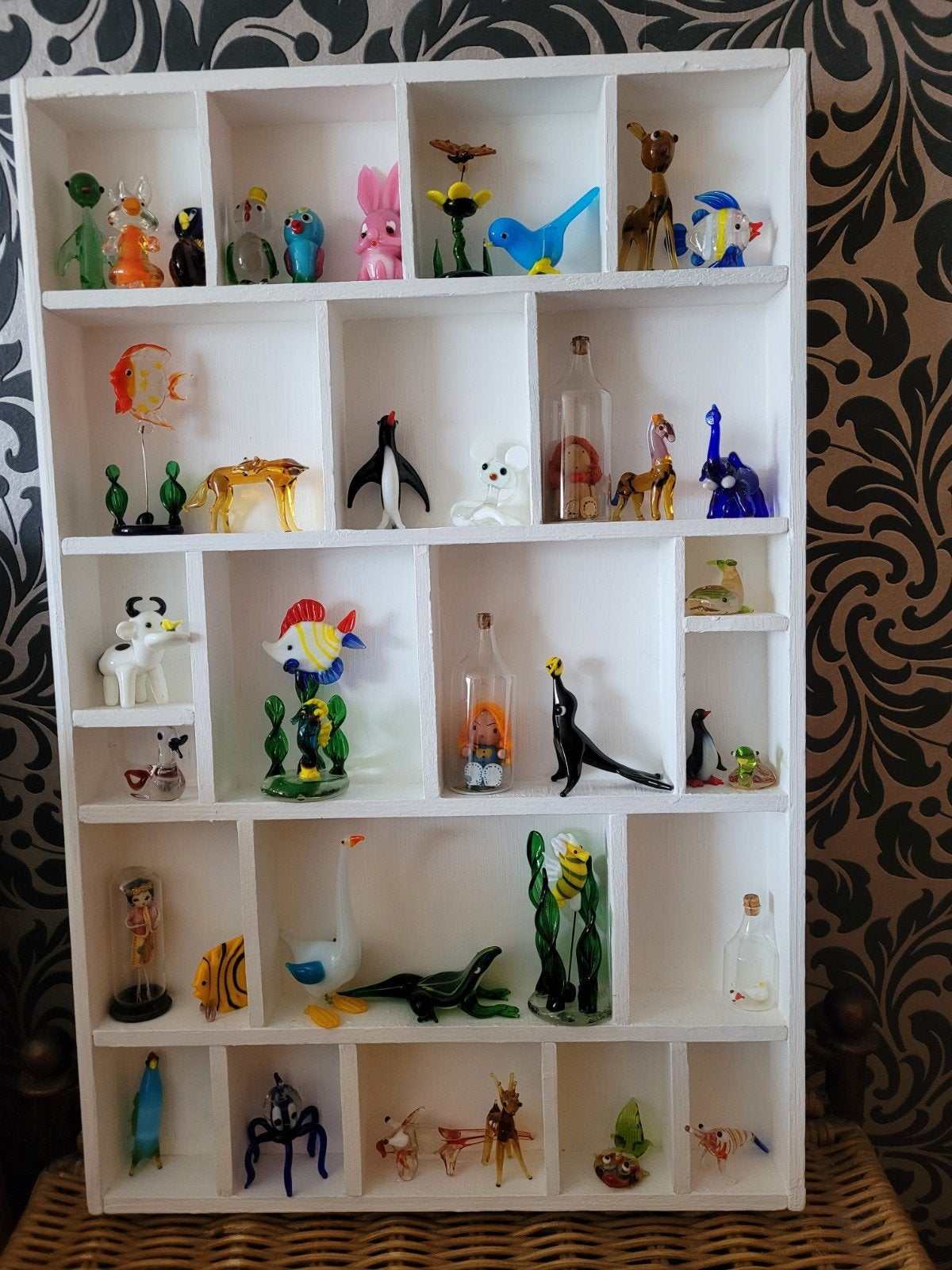 Letterbak met glazen beedjes, Ophalen, Zo goed als nieuw, Dier