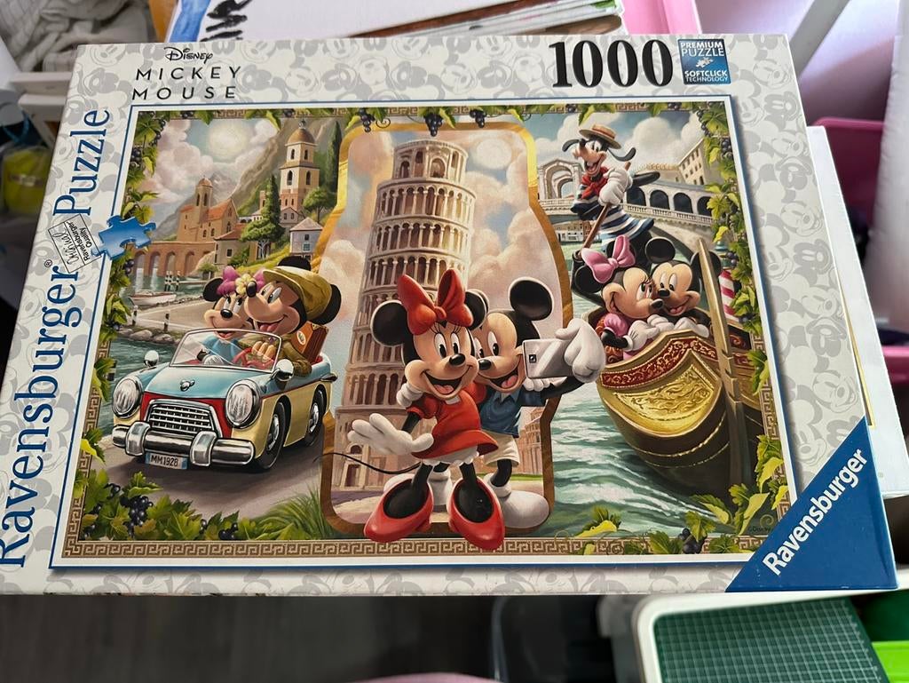 Disney puzzel Minnie en Mickey, Ophalen of Verzenden, 500 t/m 1500 stukjes, Zo goed als nieuw