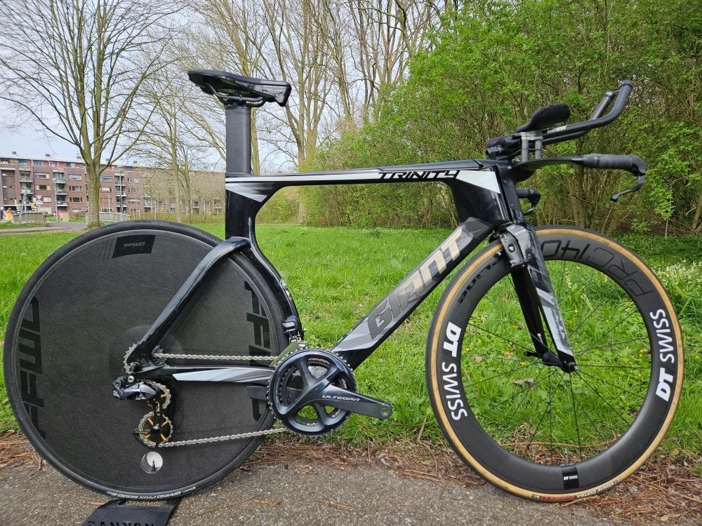 Giant trinity tijdritfiets, Ophalen, Carbon, Giant, Meer dan 20 versnellingen