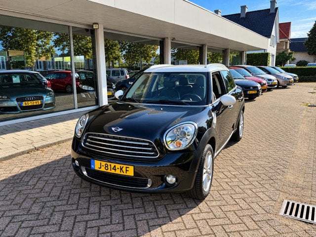 Mini Countryman 1.6 Cooper//Onderhouden en nette staat., Voorwielaandrijving, Euro 5, Gebruikt, Zwart