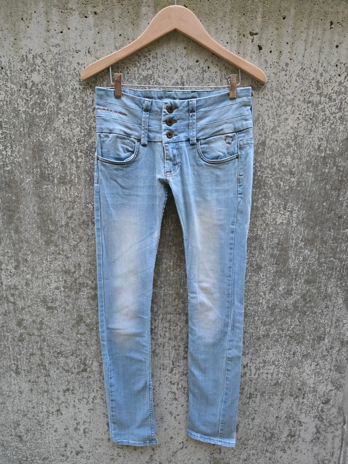 Circle of trust style muse licht blauwe jeans maat 28, Blauw, Ophalen of Verzenden, W28 - W29 (confectie 36), Gedragen