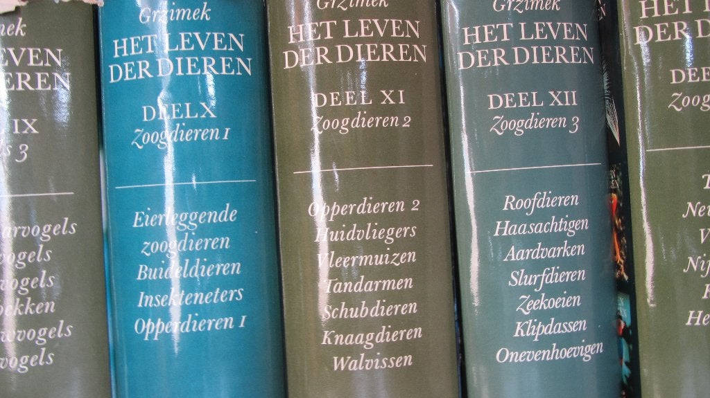 Het leven der dieren  15 delen van Grzimek, Ophalen of Verzenden, Gelezen, Overige