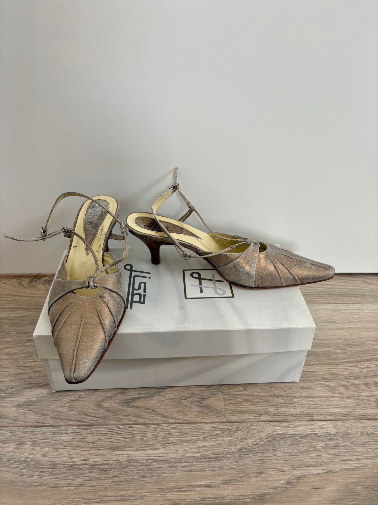 Gouden leren Lisa slingback pumps - maat 38, Pumps, Overige kleuren, Ophalen of Verzenden, Zo goed als nieuw