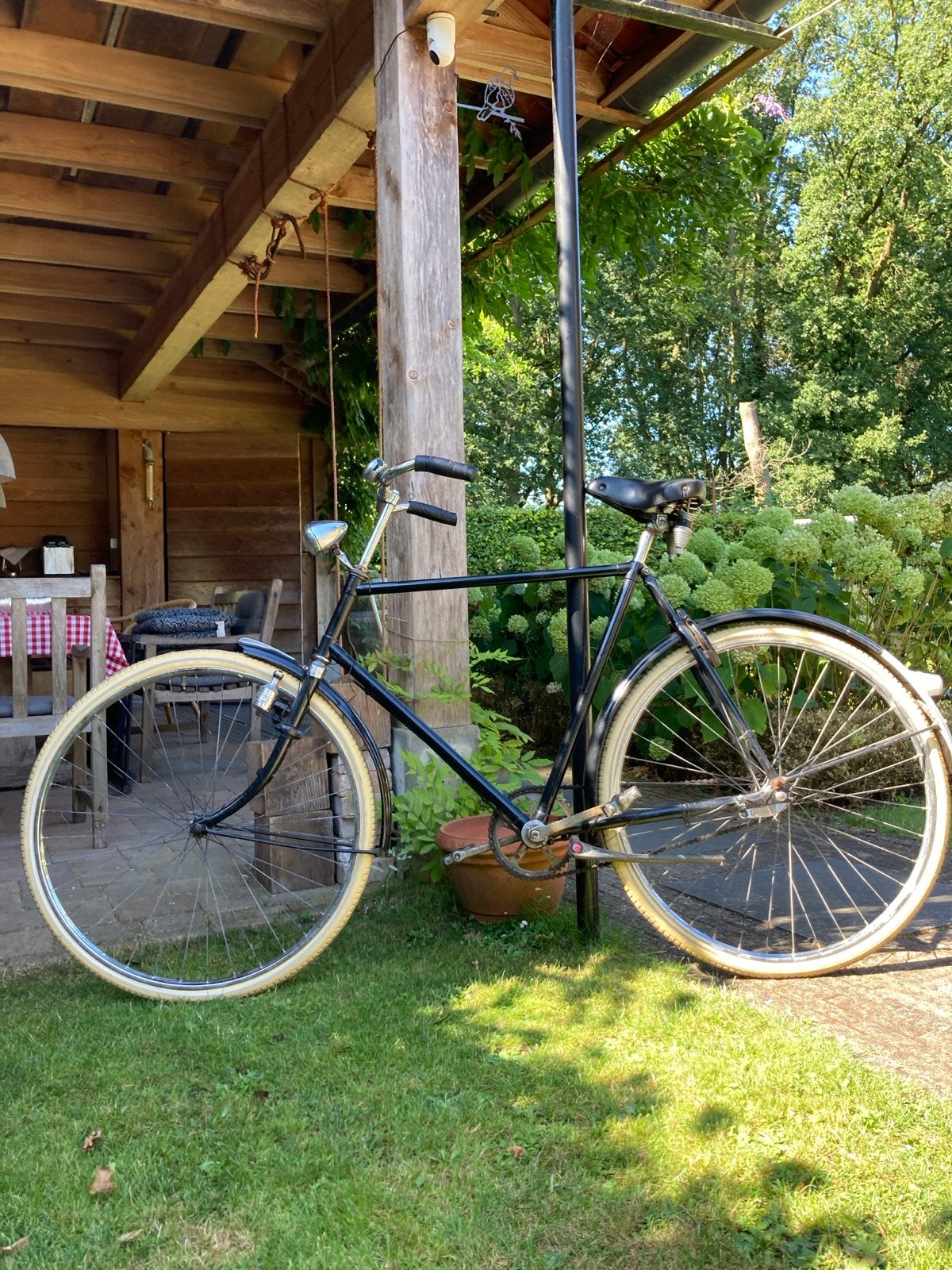 Vintage Zwarte Gazelle Herenfiets met Crème Banden, 56 cm of meer, Ophalen of Verzenden, Gebruikt, Terugtraprem