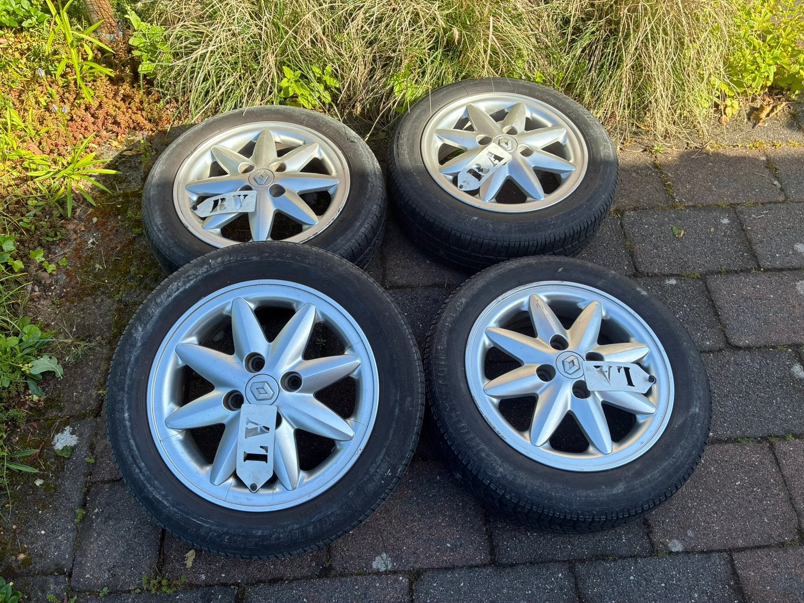 4 velgen Renault 165/60 R14, Ophalen, Zo goed als nieuw