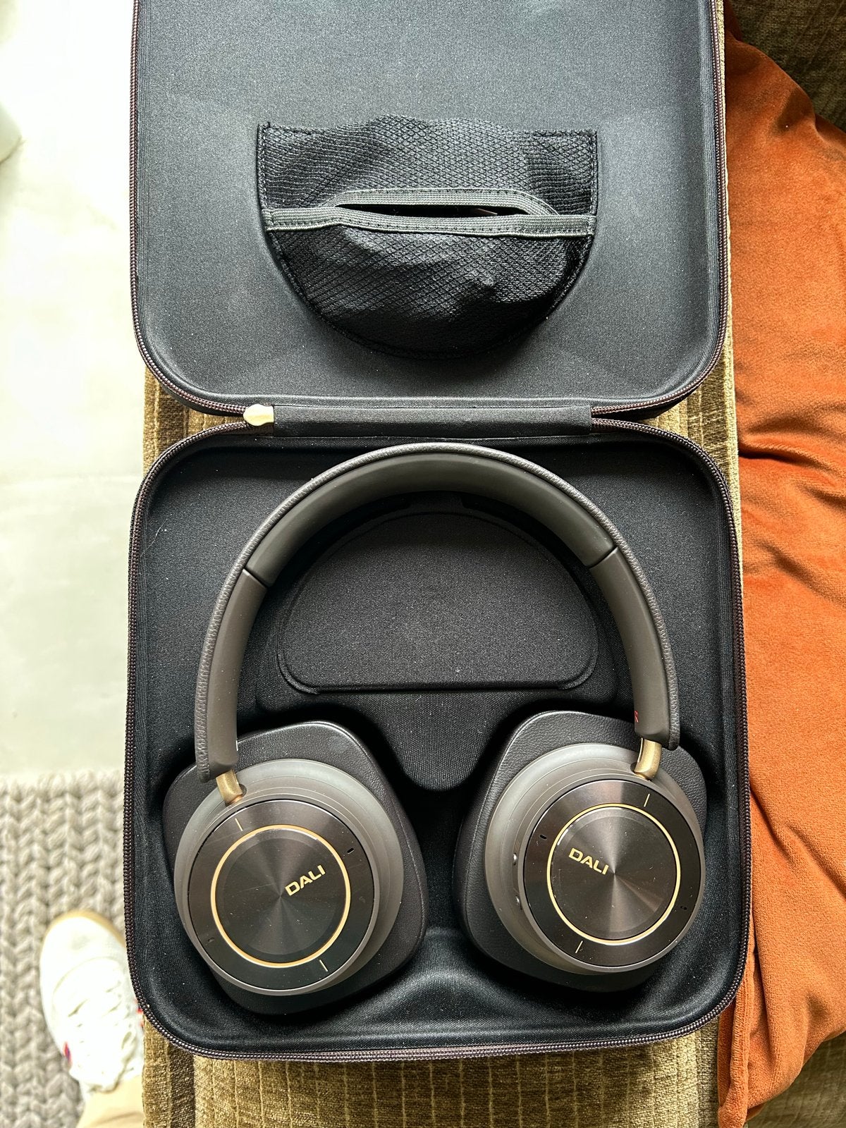 DALI IO-12 - Zo goed als nieuw met bon, ook te ruil voor IEM, Nieuw, Ophalen of Verzenden, Over-ear, Draadloos