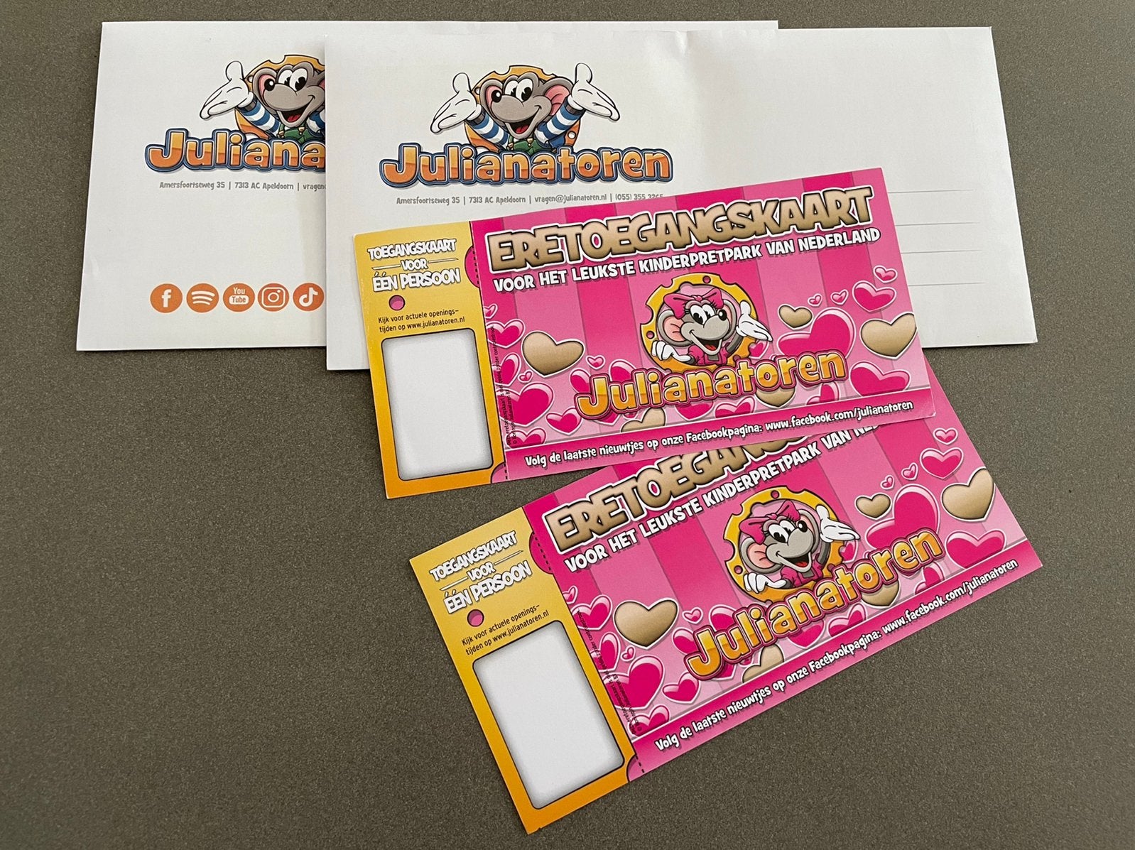 2 julianatoren tickets twv 32,50, Ophalen of Verzenden, Nieuw