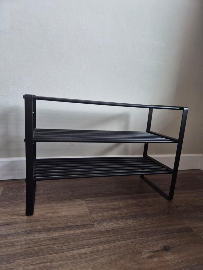 Zwart metalen schoenenrek - H 49 x B 70 x D 29 cm, Ophalen, Gebruikt