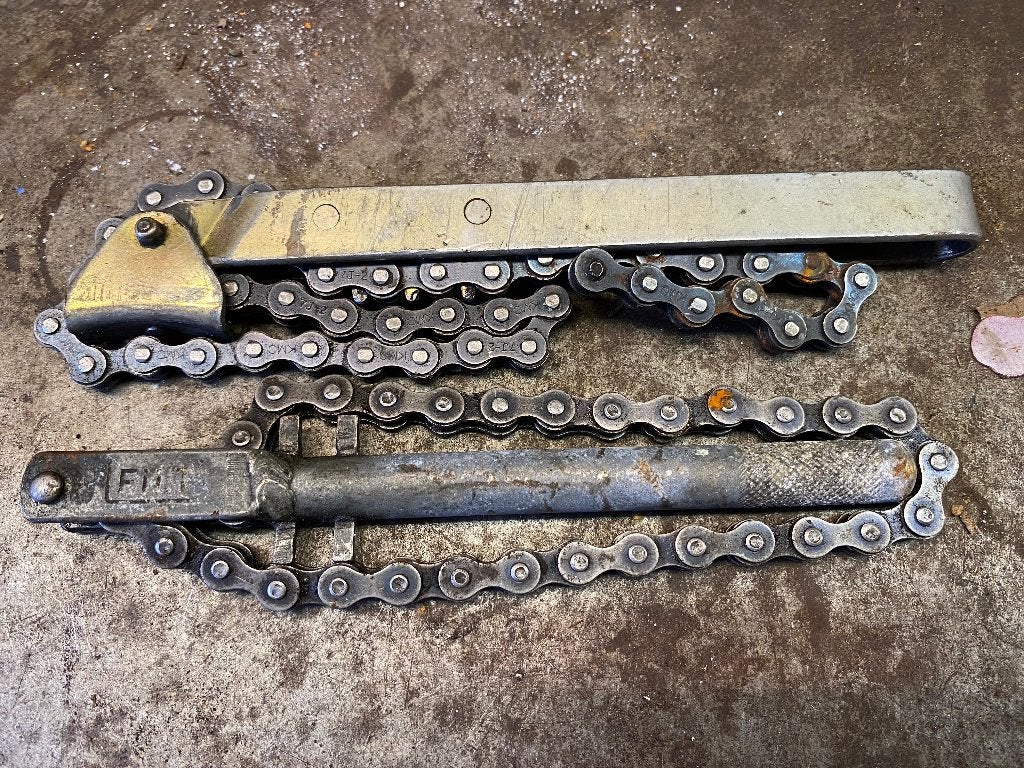 2 oliefilter sleutels, Auto diversen, Ophalen of Verzenden, Gebruikt