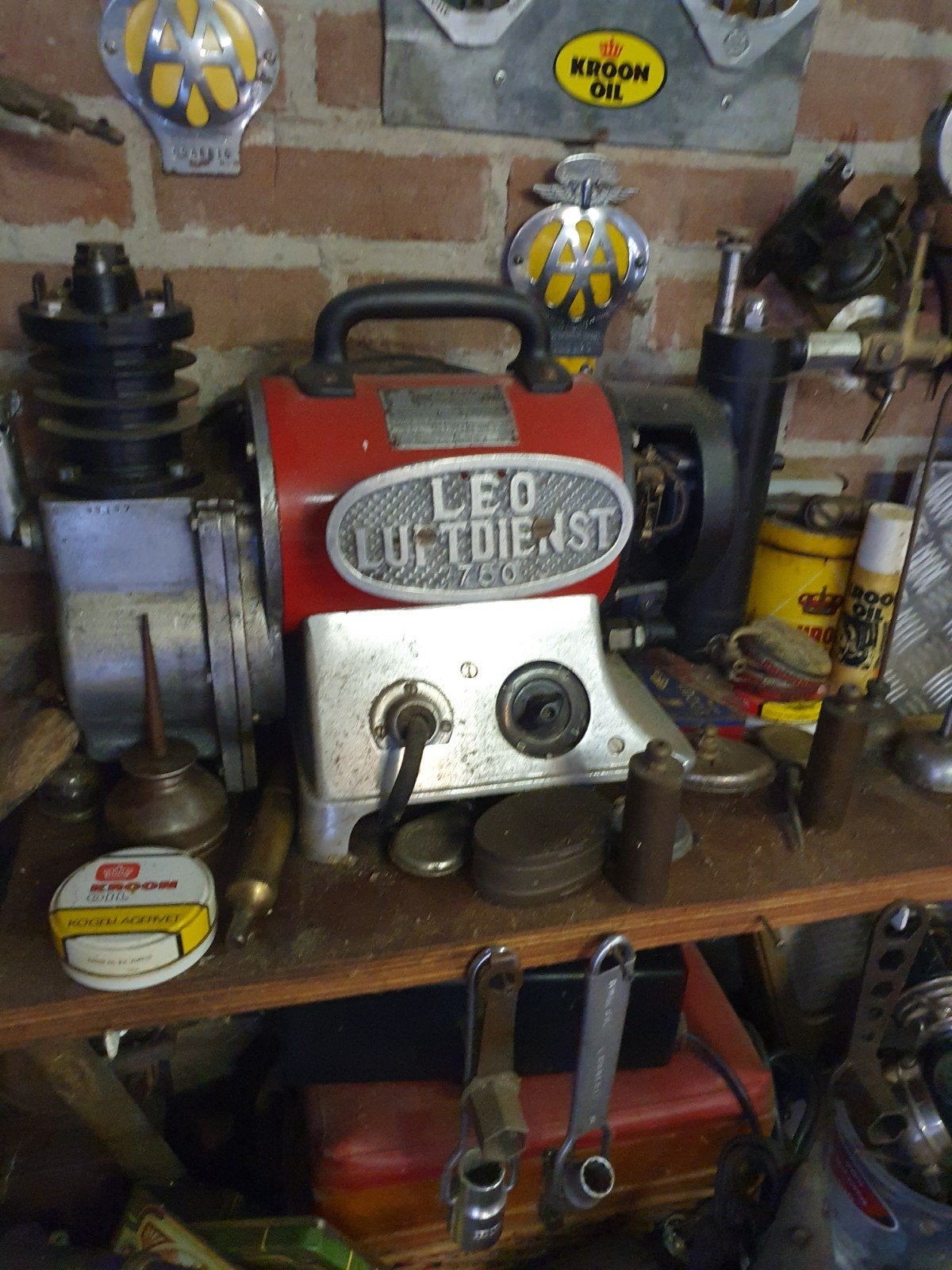 Vintage LEO Luftdienst 750 Compressor - Zeldzaam!, Antiek en Kunst, Ophalen