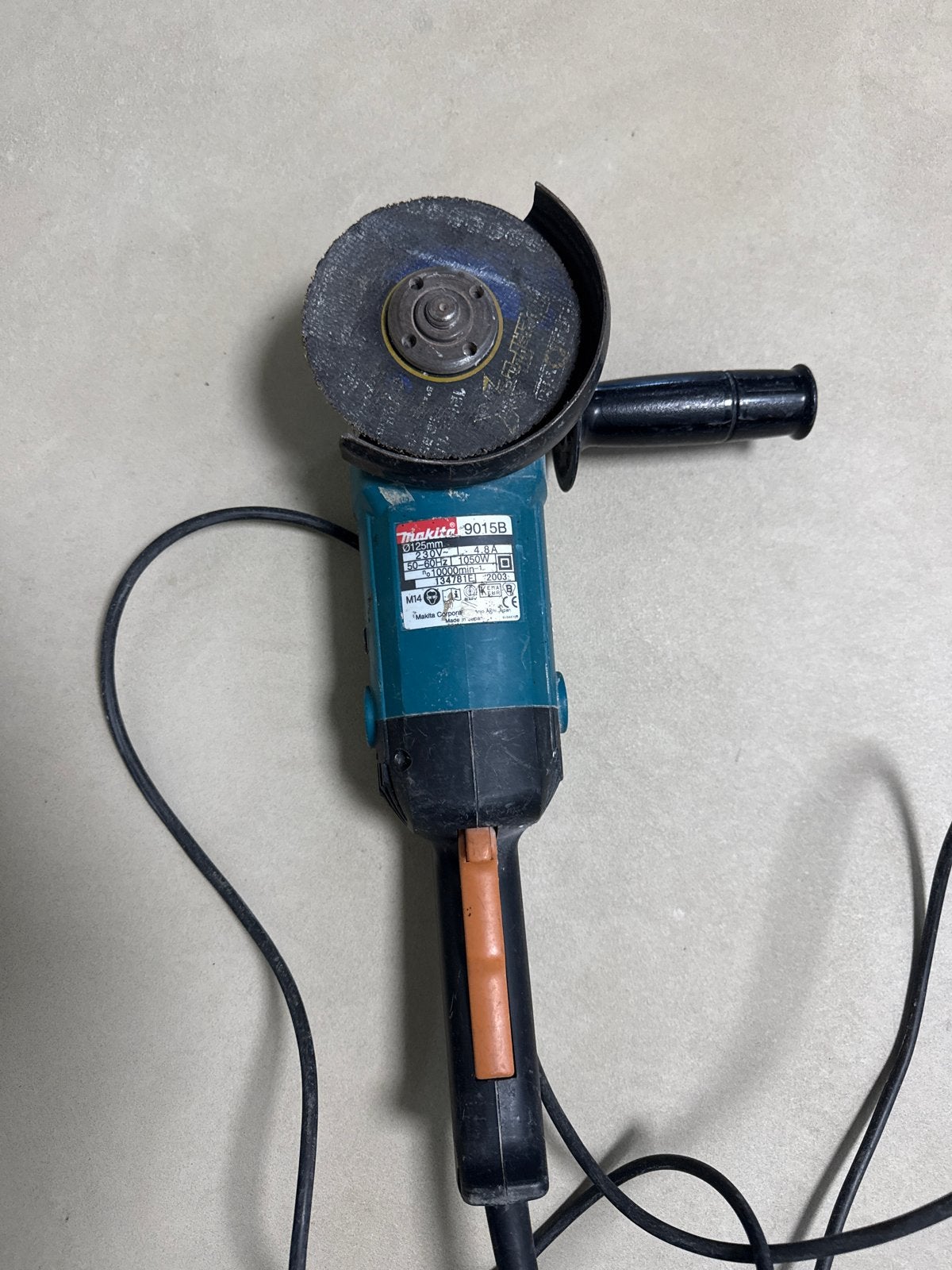 Makita 9015B Haakse slijper - Gebruikt, Ophalen of Verzenden, Gebruikt, 1000 watt of meer, Haakse handslijpmachine