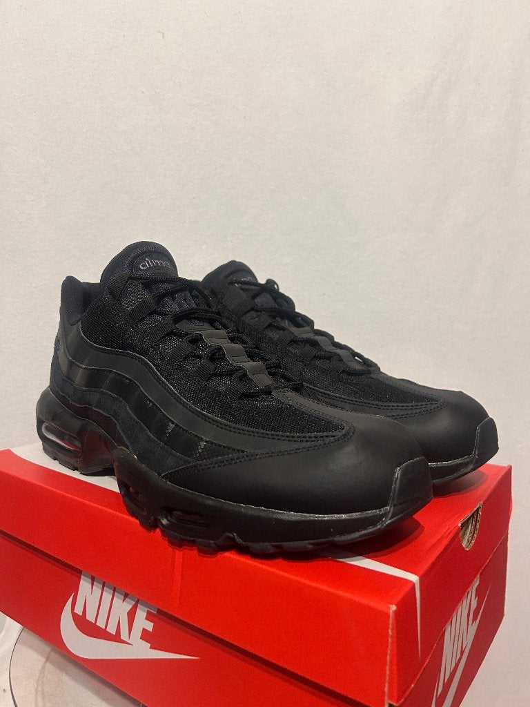 NIEUW IN DOOS! Maat 49,5 - Nike Air Max 95 Triple Black, Verzenden, Zwart, Nike, Nieuw
