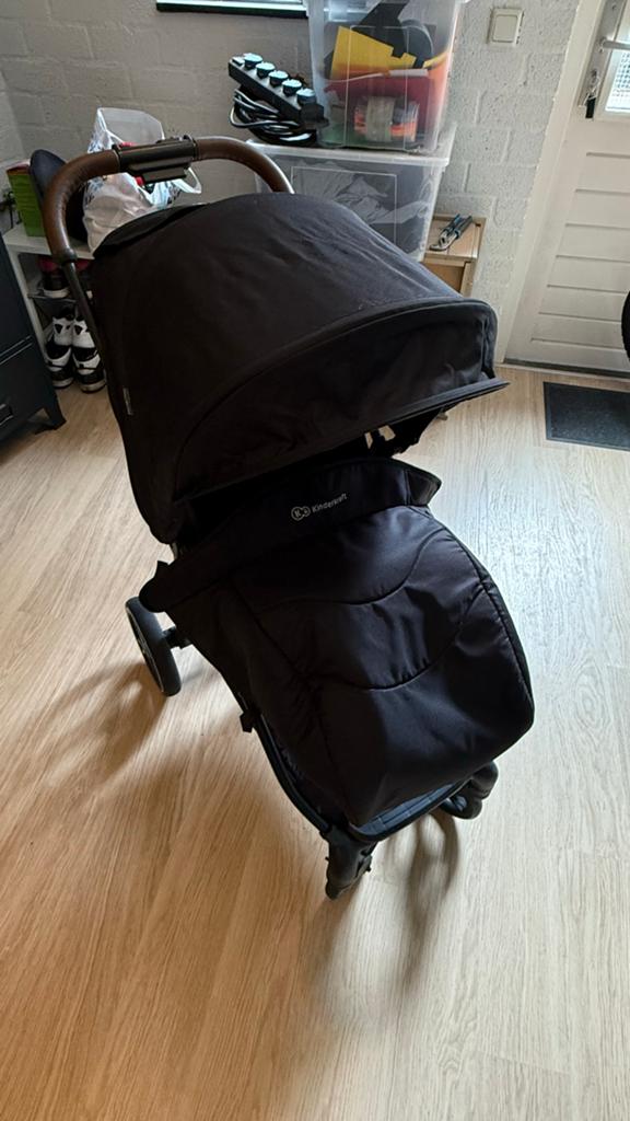 Kinderkraft Nubi buggy / kinderwagen met voetenzak, Ophalen of Verzenden, Zo goed als nieuw, Overige merken, Voetenzak