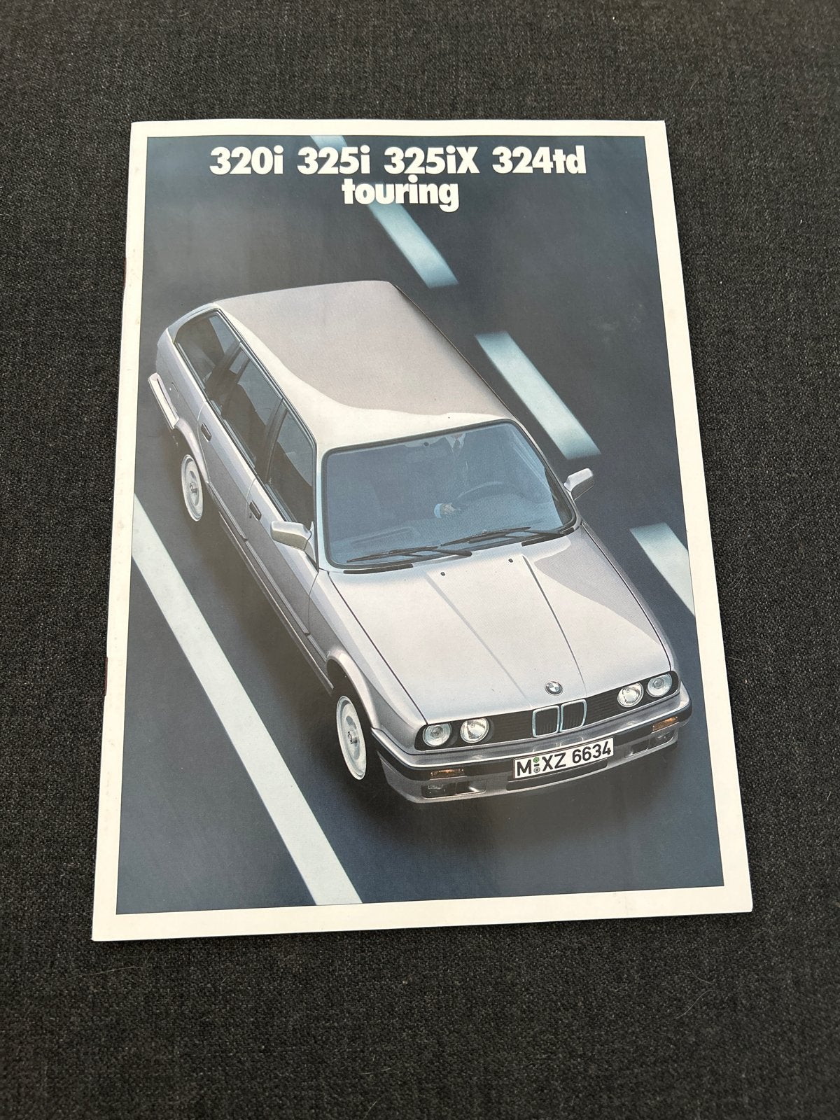 BMW 320i 325i 325iX 324td Touring folder, Boeken, Ophalen of Verzenden, Nieuw, BMW