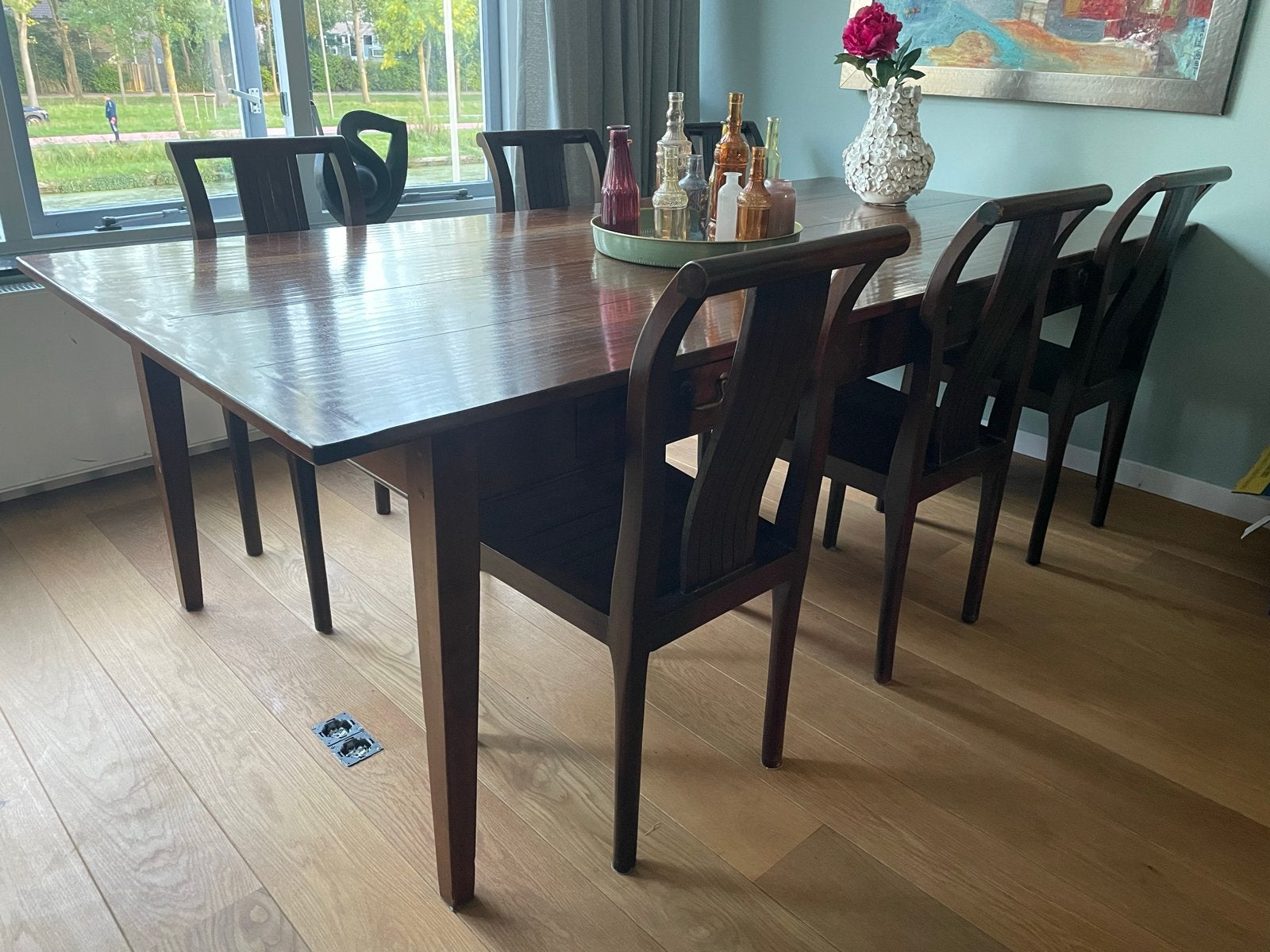 Foto 10 van Houten eettafel met 6 stoelen