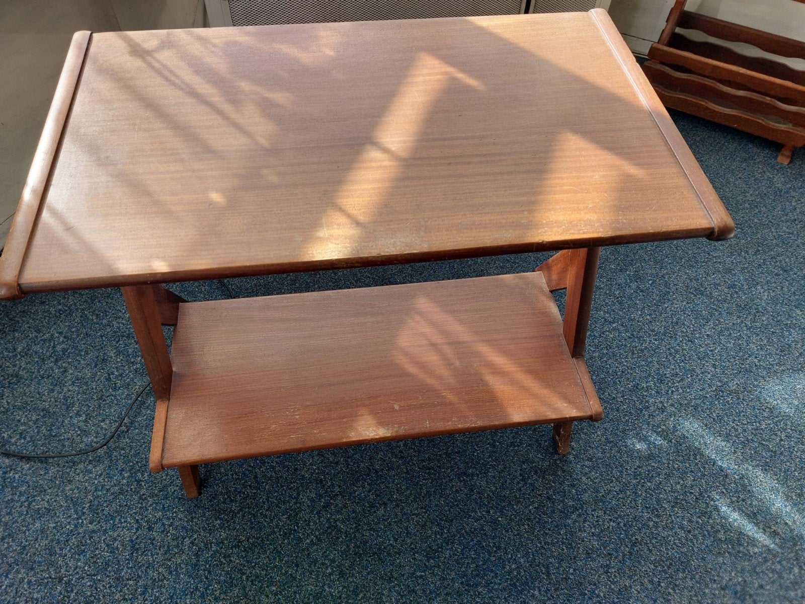 Vintage houten salontafel met extra plank, Gebruikt, 100 tot 150 cm, Vintage, Overige houtsoorten