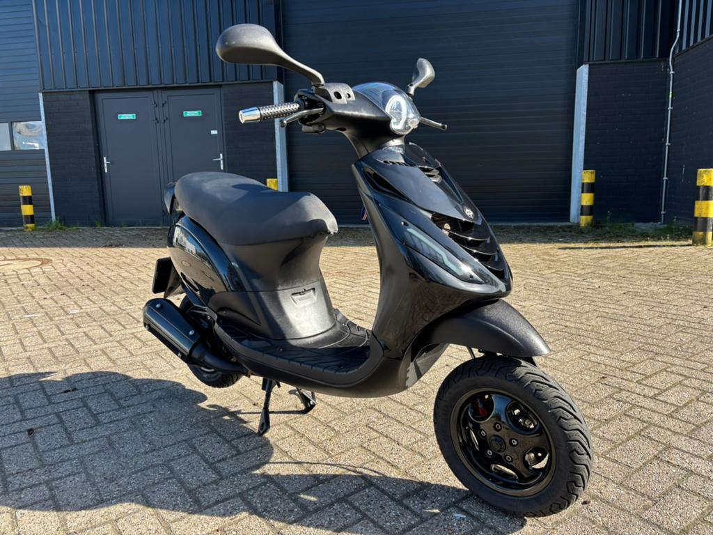 Zip 180 a1 lc, Ophalen of Verzenden, Zo goed als nieuw, Piaggio