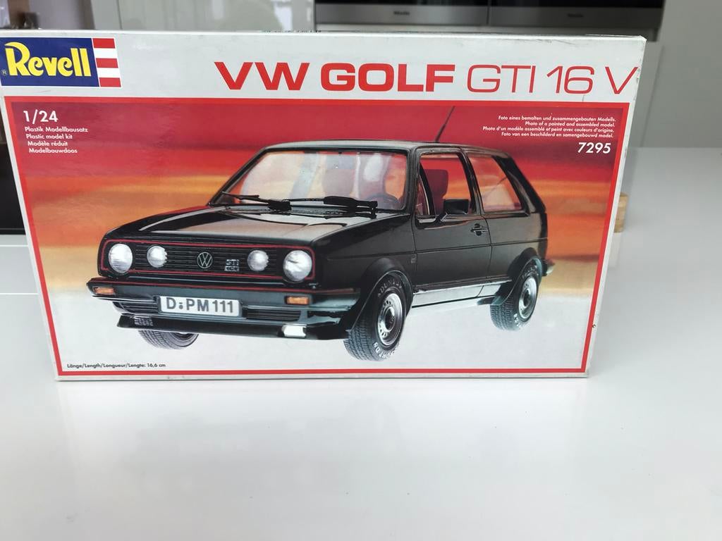 Volkswagen Golf 2 GTI van Revell nieuw ongeopend, Ophalen, Auto, Revell, Groter dan 1:32