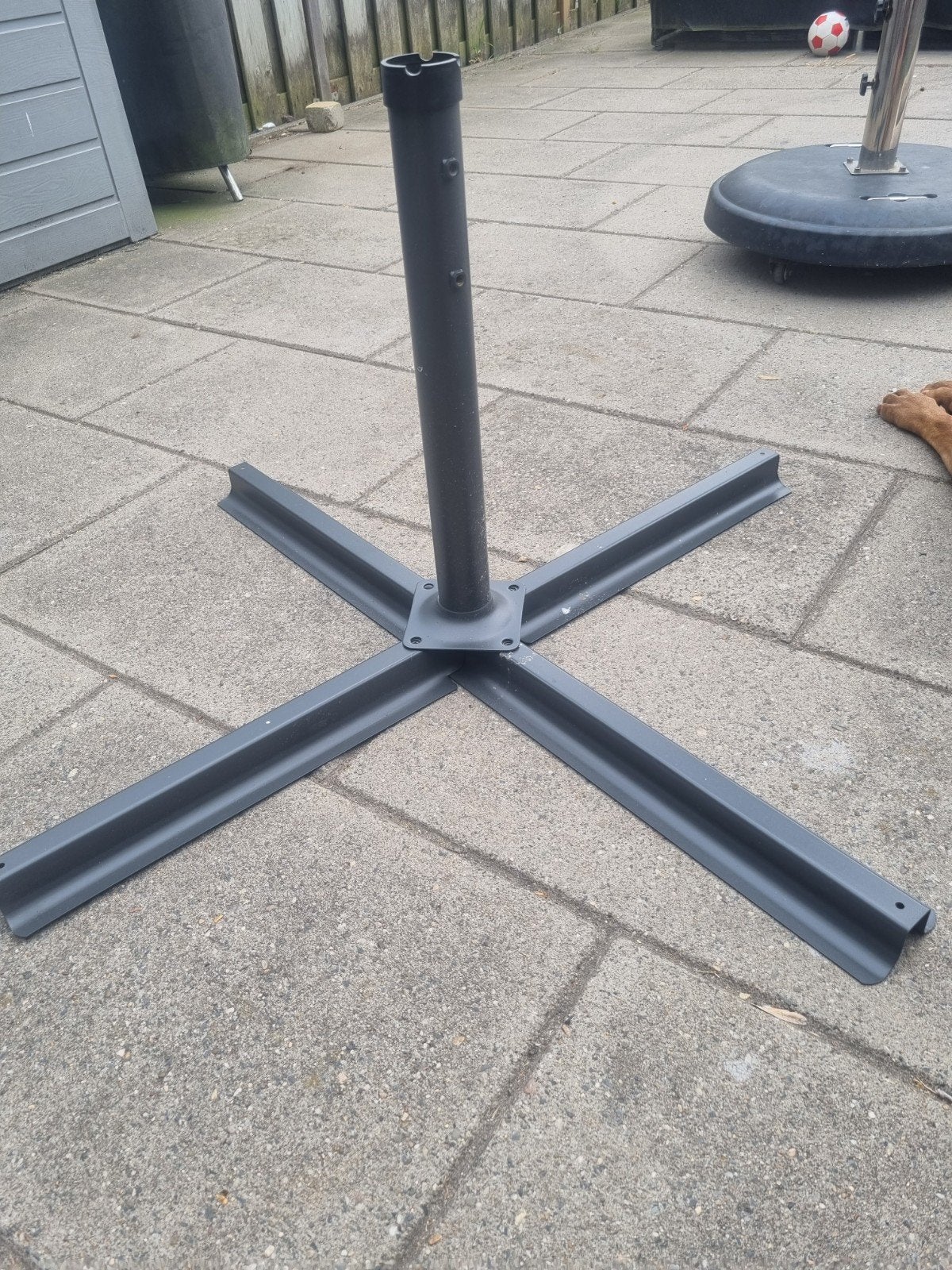 Parasolvoet met zandzakken voor zweefparasol, Tuin en Terras, Parasols, Nieuw, Parasolvoet, Minder dan 1 meter, Ophalen