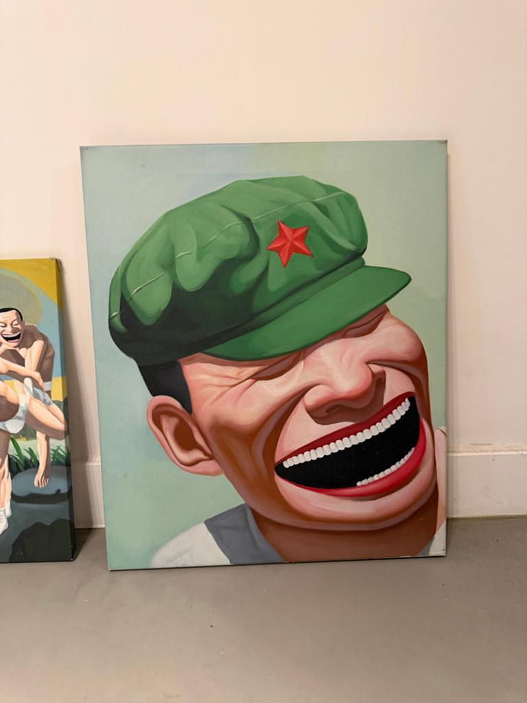 Canvas schilderij 51x61cm - Lachende man Yue Minjun stijl, Ophalen