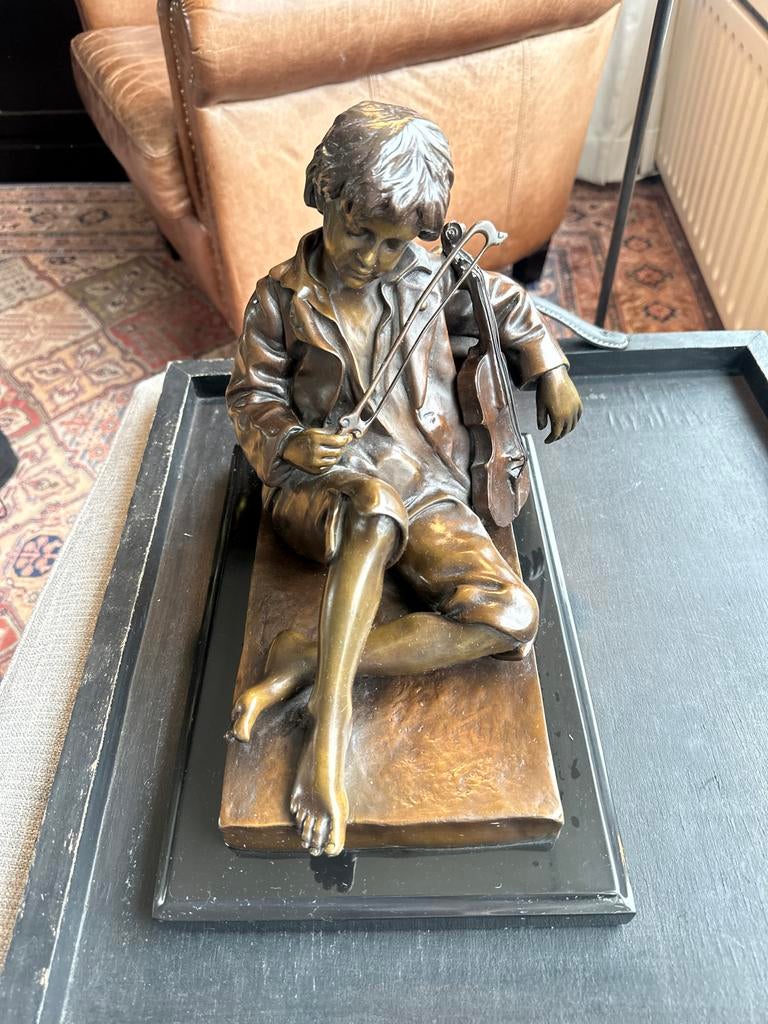 Bronzen Beeld: Le petit violoniste endormi - Léon Tharel, Ophalen, Overige onderwerpen, Brons, 20 - 50 cm