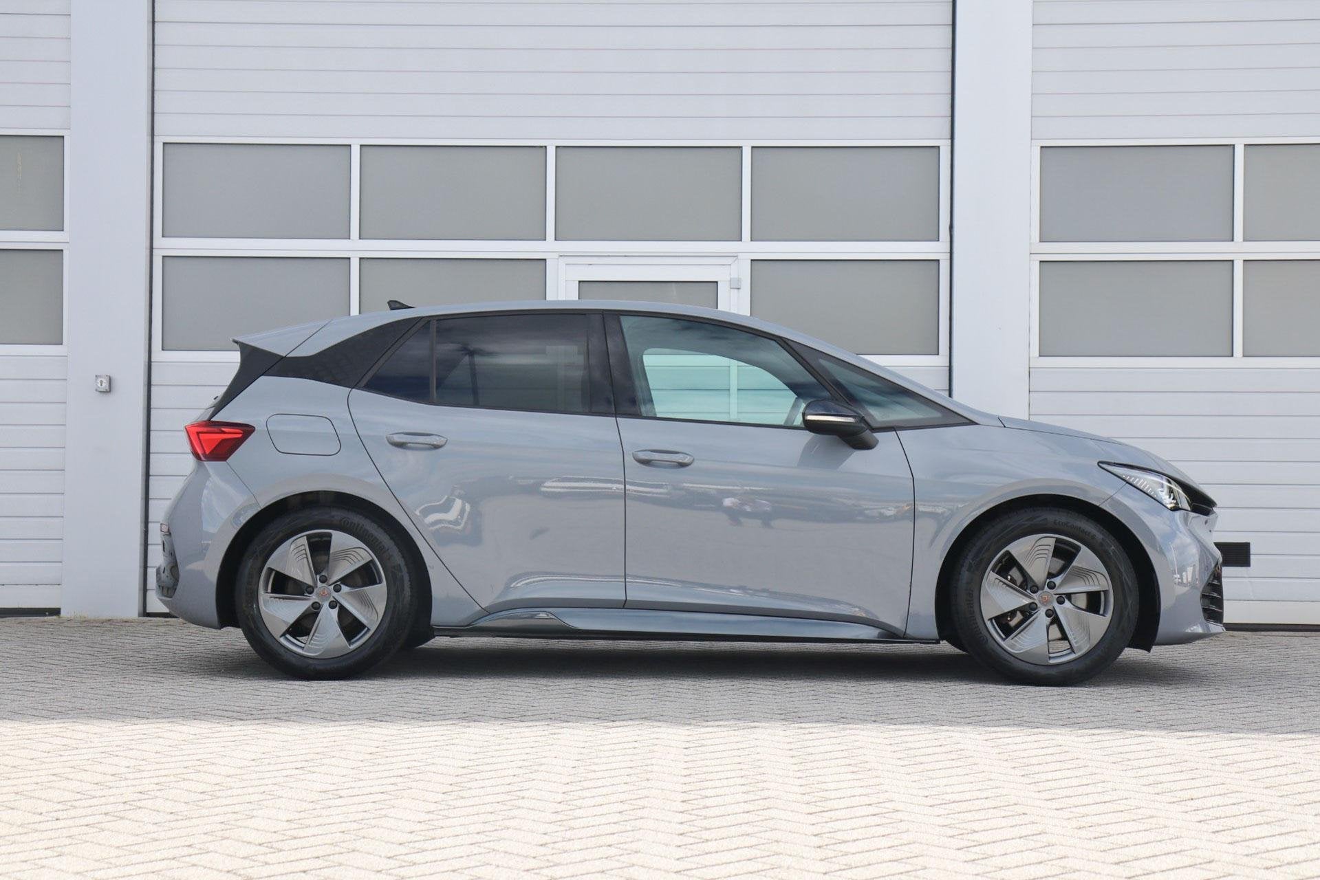 CUPRA Born 204pk Essential 62 kWh | SoH 95% | Full Link | Pa, Auto's, Automaat, 12 maanden, Gebruikt, Zwart