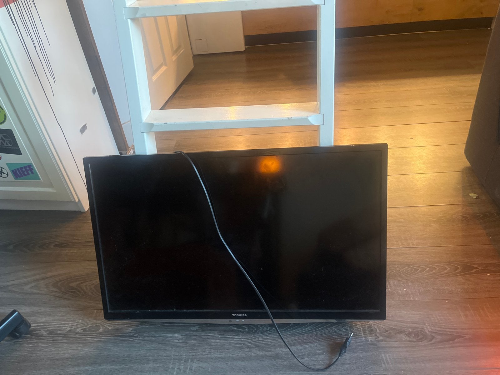 Toshiba TV gratis, Audio, Tv en Foto, Televisies, Ophalen, 50 Hz, HD Ready (720p), 60 tot 80 cm