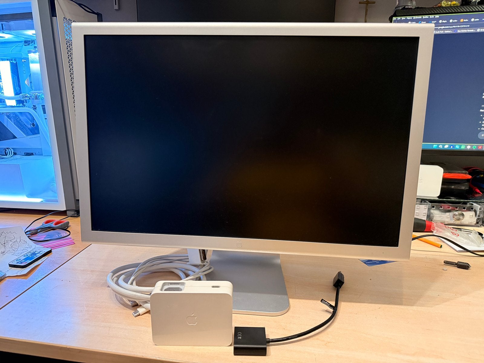 APPLE Cinema HD Display 23” Model A1082, Computers en Software, Gebruikt, IPS, Kantelbaar, Full HD