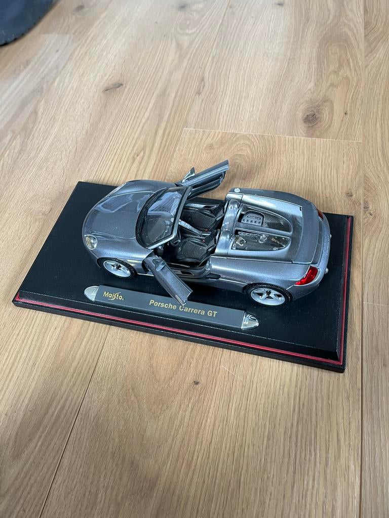 Porsche Carrera GT 1:18 Maisto modelauto, Ophalen of Verzenden, Zo goed als nieuw