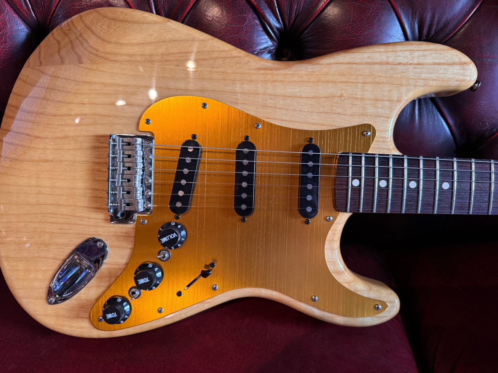 Fender classic 70s Stratocaster natural ash Mexico 1998 🎸, Muziek en Instrumenten, Snaarinstrumenten | Gitaren | Elektrisch, Zo goed als nieuw