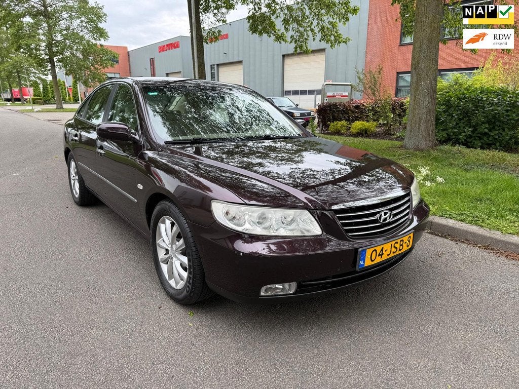 Hyundai Grandeur 3.3i V6 Style AUTOMAAT LEER NAP, Automaat, Achterwielaandrijving, Beige, Bedrijf